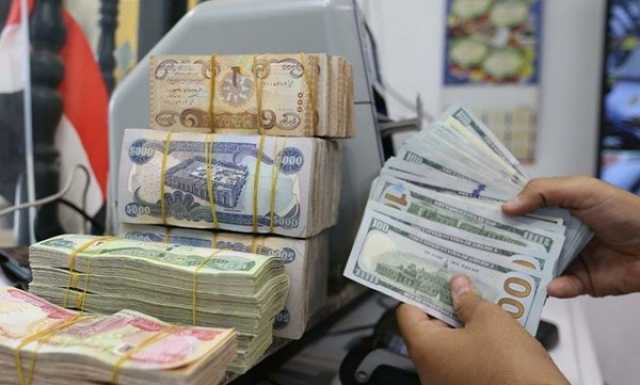 خبير اقتصادي يشيد بوقف احتكار مصارف محددة للدولار ويرجح نجاح “الصفقة المتكافئة”
