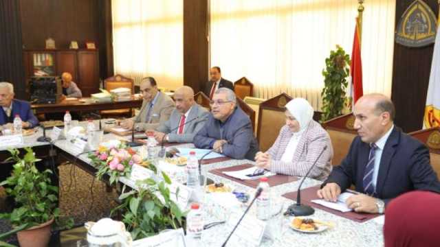 جامعة الزقازيق تطلق اسم «رأفت الغنيمي» على قاعة بالمعهد الآسيوي للدراسات