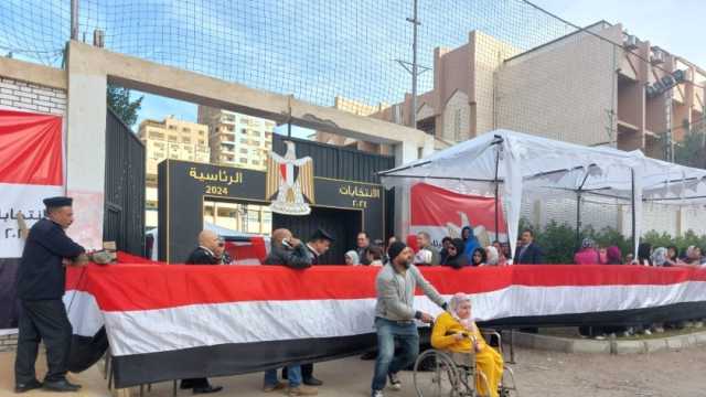 بدء التصويت بلجنة مدرسة المنارة بمدينة نصر في أول أيام الانتخابات الرئاسية