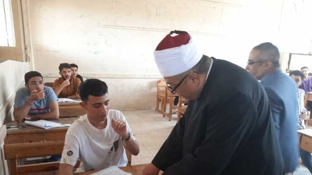 طلاب الأزهر يؤدون امتحان البلاغة على مستوى الجمهورية اليوم