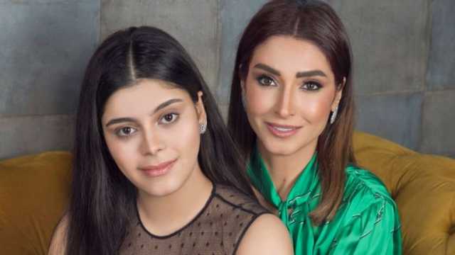 روجينا تدافع عن ابنتيها: عملهما بالفن طبيعي.. وهما الأحق بالتمثيل