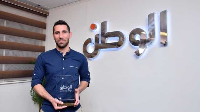 عزيز مرقة يكشف لـ«الوطن» سبب عدم ظهور زوجته عبر السوشيال ميديا