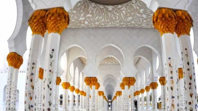 مواقيت الصلاة وموعد أذان الفجر في الإمارات اليوم الخميس 4-4-2024
