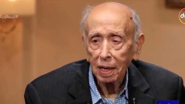 كيف وصف شيخ الصحفيين حواره مع الملك فيصل بن عبدالعزيز؟.. سبب عمله بالإذاعة