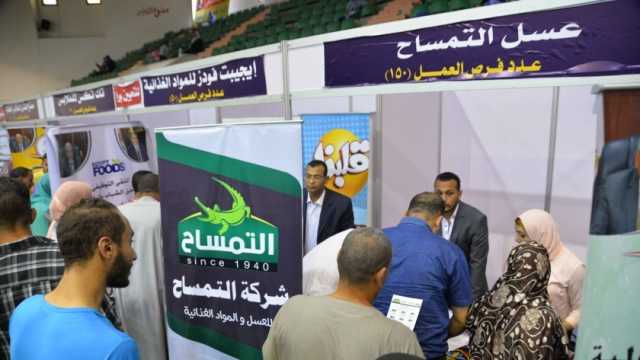 طلبة وخريجون: ملتقيات التوظيف واقعية ويحضرها مسؤولون بشركات كبرى