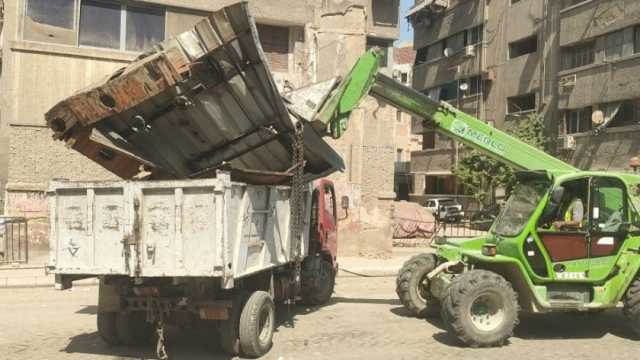 الجيزة ترفع الإشغالات والتعديات في الشوارع المحيطة بمحطات الخط الثالث