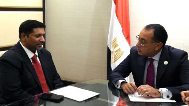 رئيس الوزراء يستقبل مبعوث الرئيس السيريلانكي والوفد المرافق له