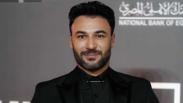 أعراض الأزمة القلبية المفاجئة.. أصيب بها الفنان محمد العمروسي