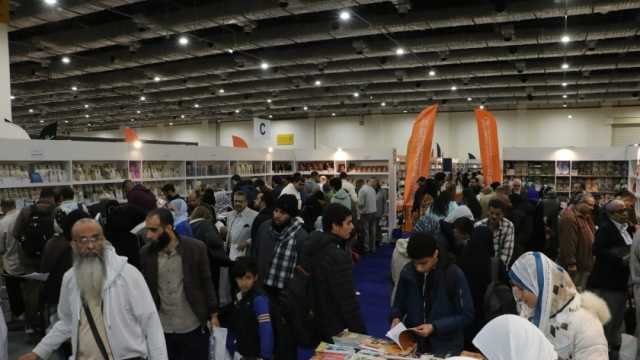 إقبال كبير على جناح «قصور الثقافة» بمعرض الكتاب