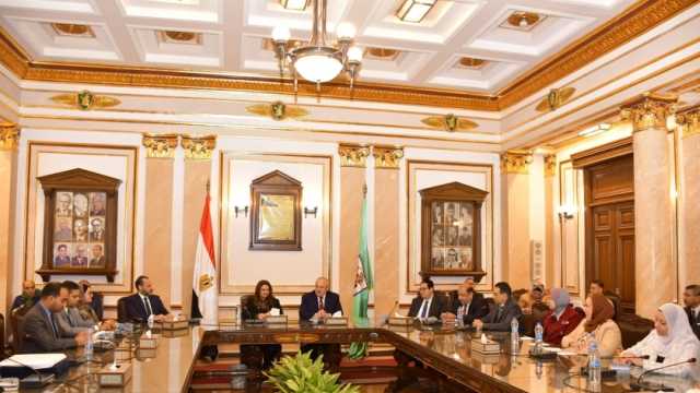 مذكرة تفاهم بين «الهجرة» وجامعة القاهرة توفير وحدة بحوث وبرامج استشارية