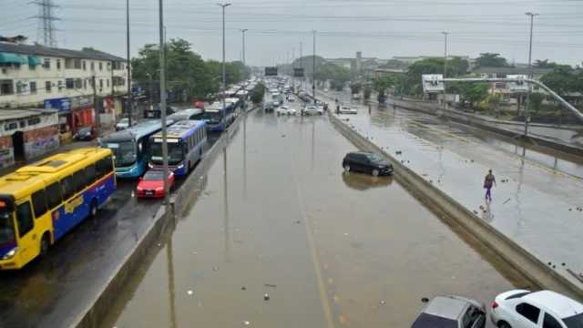 أمطار ريو دي جانيرو الغزيرة تتسبب في مصرع أكثر من 11 شخصا