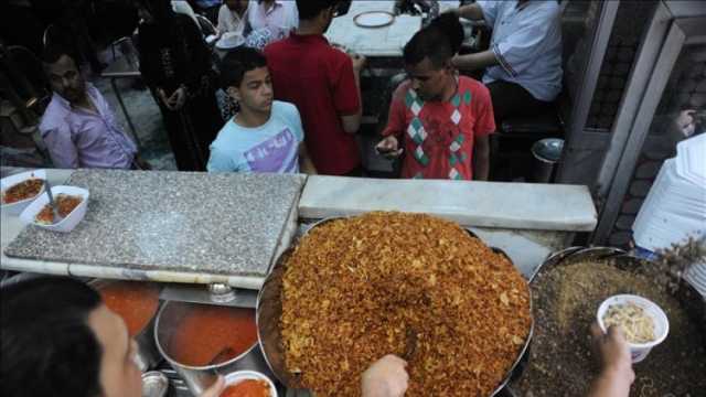 لماذا تُغلق محلات الكشري أبوابها في رمضان؟.. «العشاء الأخير»