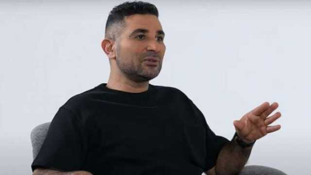 «وسع وسع».. أحمد سعد يروج لحفله في مباراة منتخب مصر ونيوزيلندا (صور)