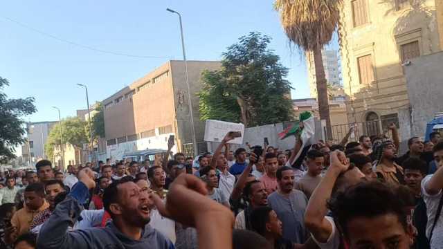 للمرة الثانية.. جامعة سوهاج تنظم وقفة تضامنية مع الشعب الفلسطيني
