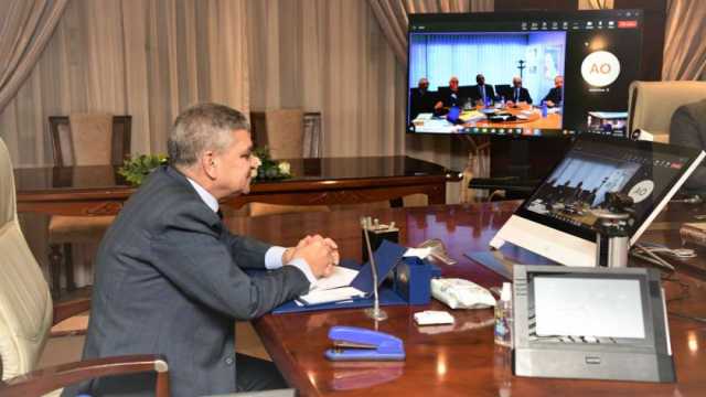 رئيس هيئة قناة السويس: نسعى لتنويع مصادر الدخل بتنفيذ مشروعات لوجيستية