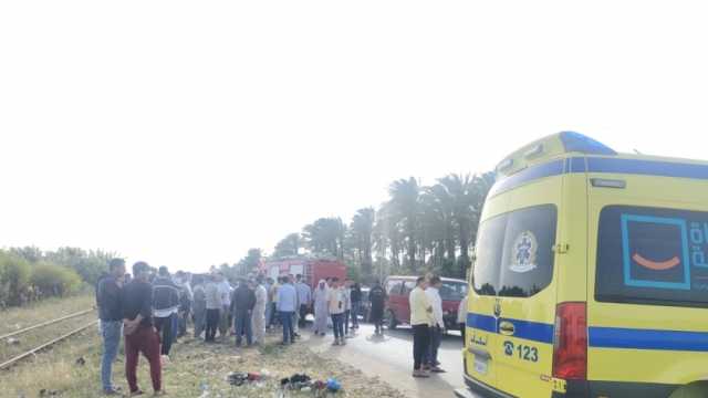 مصرع طالب وإصابة اخر في حادث تصادم بأكتوبر 
