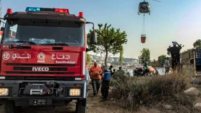 الدفاع المدني اللبناني ينتشل جثامين شهداء بلدة الخيام من تحت الأنقاض