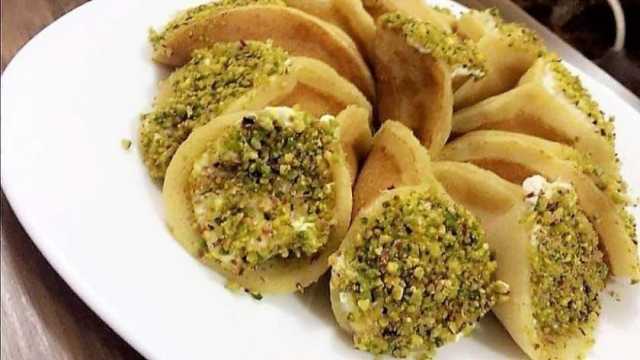 طعم المحترفين.. كيف تصنع قطايف عصافيري بتكلفة بسيطة؟