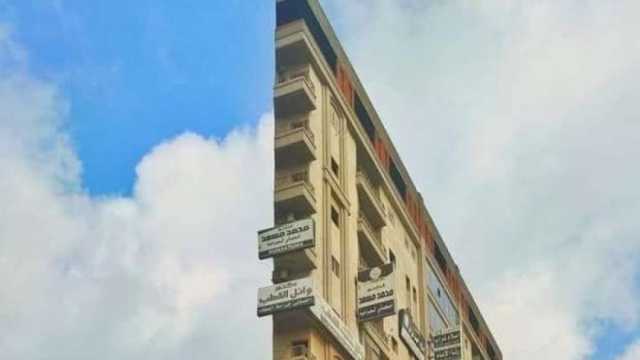 عمارات سكنية تثير حيرة من يراها.. «واحدة منها على شكل شاشة LCD»