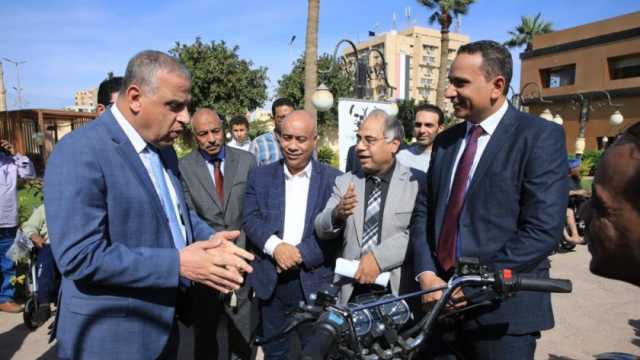 تسليم موتوسيكلات وكراسي كهربائية لذوي الهمم بسوهاج