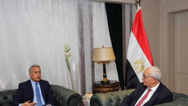 «حجازي» و«شحاتة» يوقعان بروتوكول تعاون لتأهيل طلاب التعليم الفني لسوق العمل