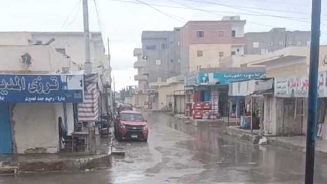 نوة رأس السنة تضرب الساحل الشمالي بالأمطار.. محافظ مطروح يرفع الطوارئ