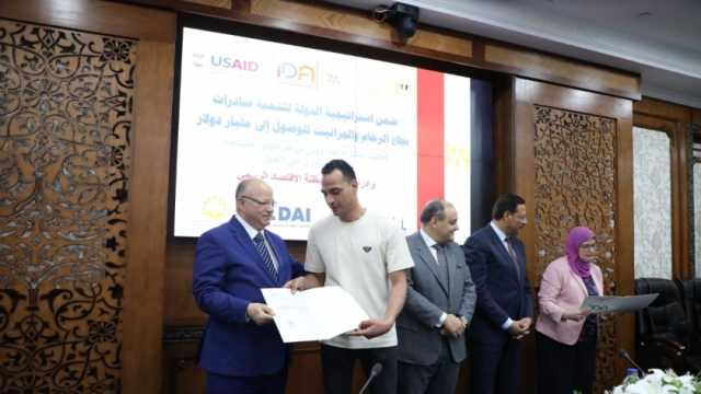 محافظ القاهرة: القيادة السياسية تولي اهتماما كبيرا بمنطقة شق الثعبان