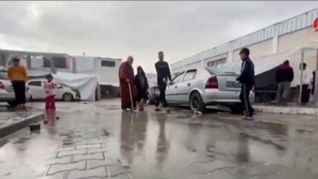 الحياة في قلب الموت.. فلسطينيون لا يجدون إلا بقايا وطن مُدمَّر بشراسة