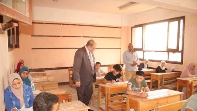 حل امتحان اللغة الإنجليزية للصف الثالث الإعدادي محافظة الفيوم 2024