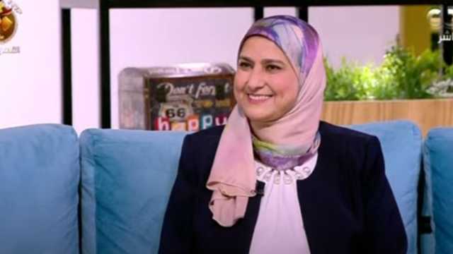 خبيرة تغذية تنصح بتنظيم مواعيد الطعام واختيار المناسب للجسم