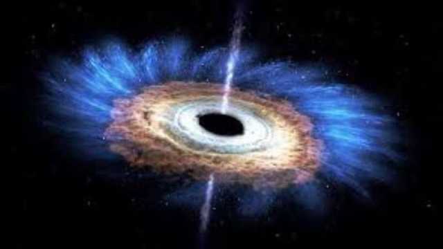 الوحش النائم.. مخاوف من استيقاظ ثقب أسود عملاق في درب التبانة