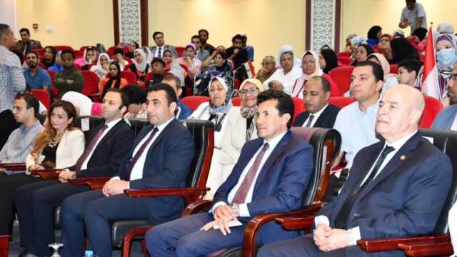 أشرف صبحي: الدولة المصرية تولي اهتماما كبيرا بأبناء الوطن من ذوي الهمم