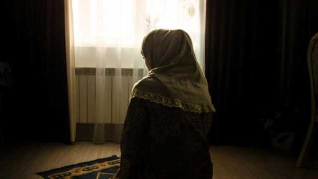 سيدة تقيم الليل بـ1000 آية.. وأمين الفتوى ينصحها بالحال المرتحل (فيديو)
