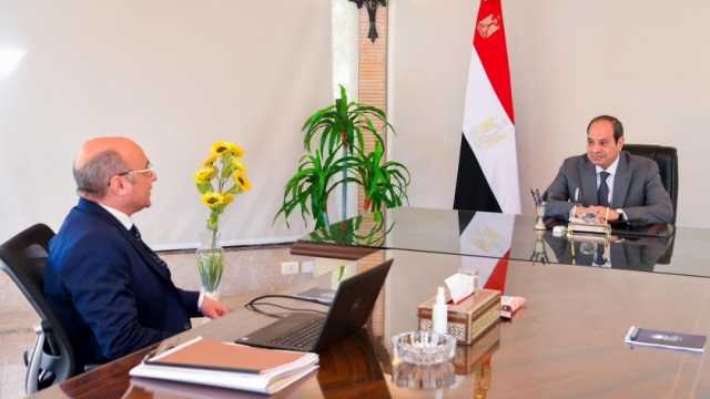 السيسي يشدد على ضرورة الالتزام بتطبيق القانون بكل أمانة ونزاهة ومساواة