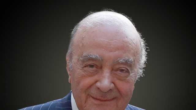 رئيس الجالية المصرية تكشف تفاصيل وفاة محمد الفايد.. أقيمت الجنازة في لندن