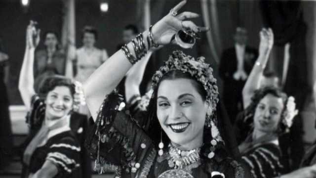 أول أجر للفنانة الراحلة تحية كاريوكا.. رقم غير متوقع