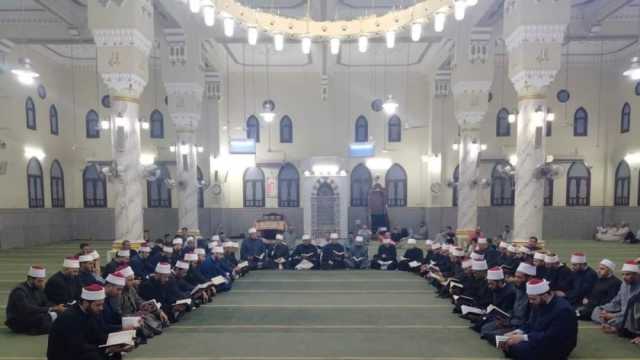 ختمم القرآن الكريم بالمقرأة النموذجية وبحث تنشيط الدعوة الإلكترونية بالسويس