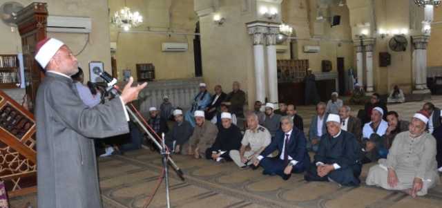 شعائر وطقوس أهالي المنيا في نصف رجب.. حلقات ذكر وزيارة البقيع الثاني