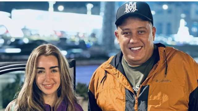حمو بيكا يلتقي هنا الزاهد صدفة: «قابلت نجمة العالم في وصلة دهشور» (صور)