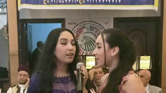 شقيقتان تبهران الجميع بصوتهما العذب بالإسكندرية: «حلمنا نغني في الأوبرا»