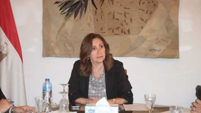تفاصيل خطة قصور الثقافة في العام المالي الجديد.. مسارح متنقلة بالأماكن النائية