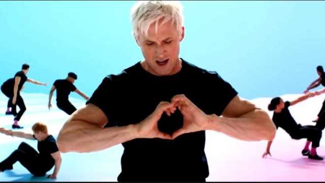 كواليس تصوير أغنية «I’m Just Ken» لـ ريان جوسلينج على يوتيوب (فيديو)