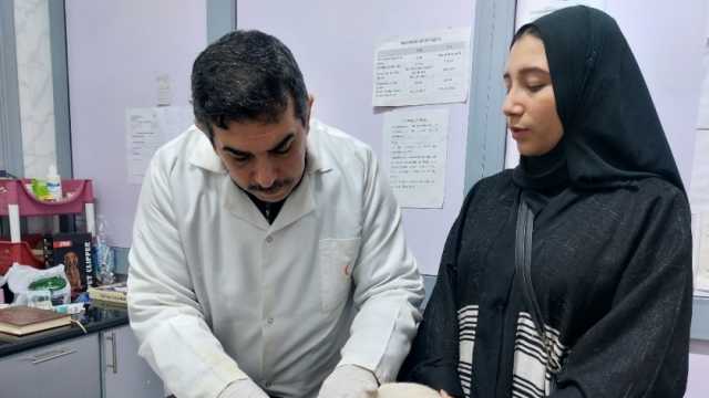 طبيب يحذر أصحاب الأمراض المزمنة.. «أكثر عرضة للإصابة بداء القطط»
