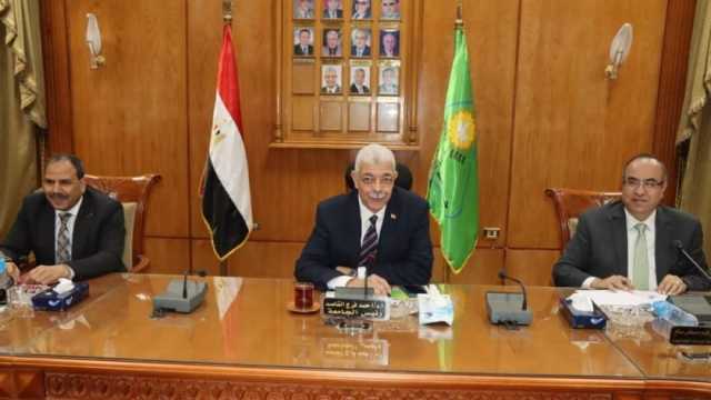 قيادات جامعة المنوفية يبحثون آليات تعيين المعيدين الجدد بالكليات