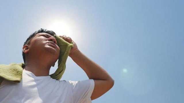 «الأرصاد» تحذر من طقس اليوم على جميع المحافظات.. ذروة الموجة الحارة