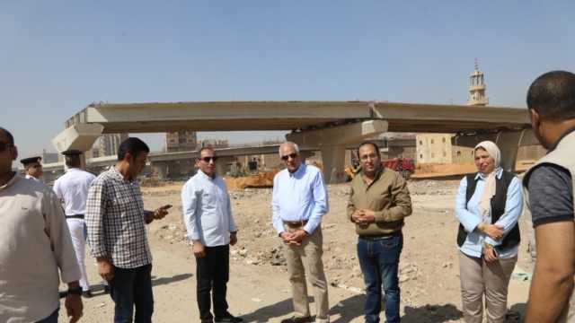 محافظ الجيزة يتابع مراحل العمل بمحور عمرو بن العاص