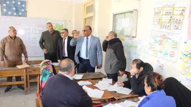 وكيل «تعليم المنيا»: علينا التحلي بالدقة أثناء أعمال تقدير درجات الامتحانات
