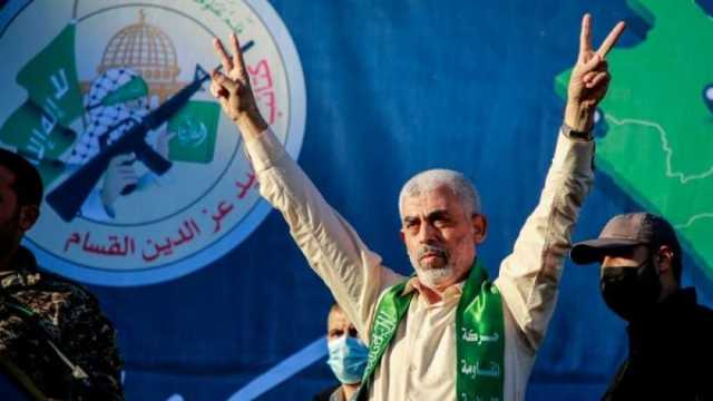 صحيفة عبرية تعترف: السنوار يحاصر إسرائيل ويعمق خسائر تل أبيب