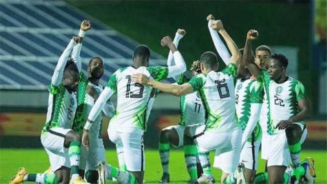 7 قنوات مفتوحة ناقلة لمباراة نيجيريا والكاميرون في أمم إفريقيا