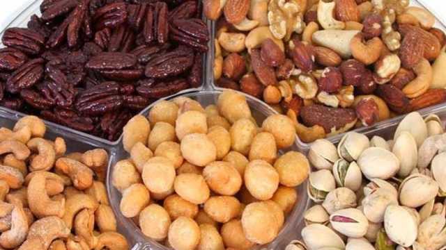 في العيد.. احذر الإفراط في تناول المسليات